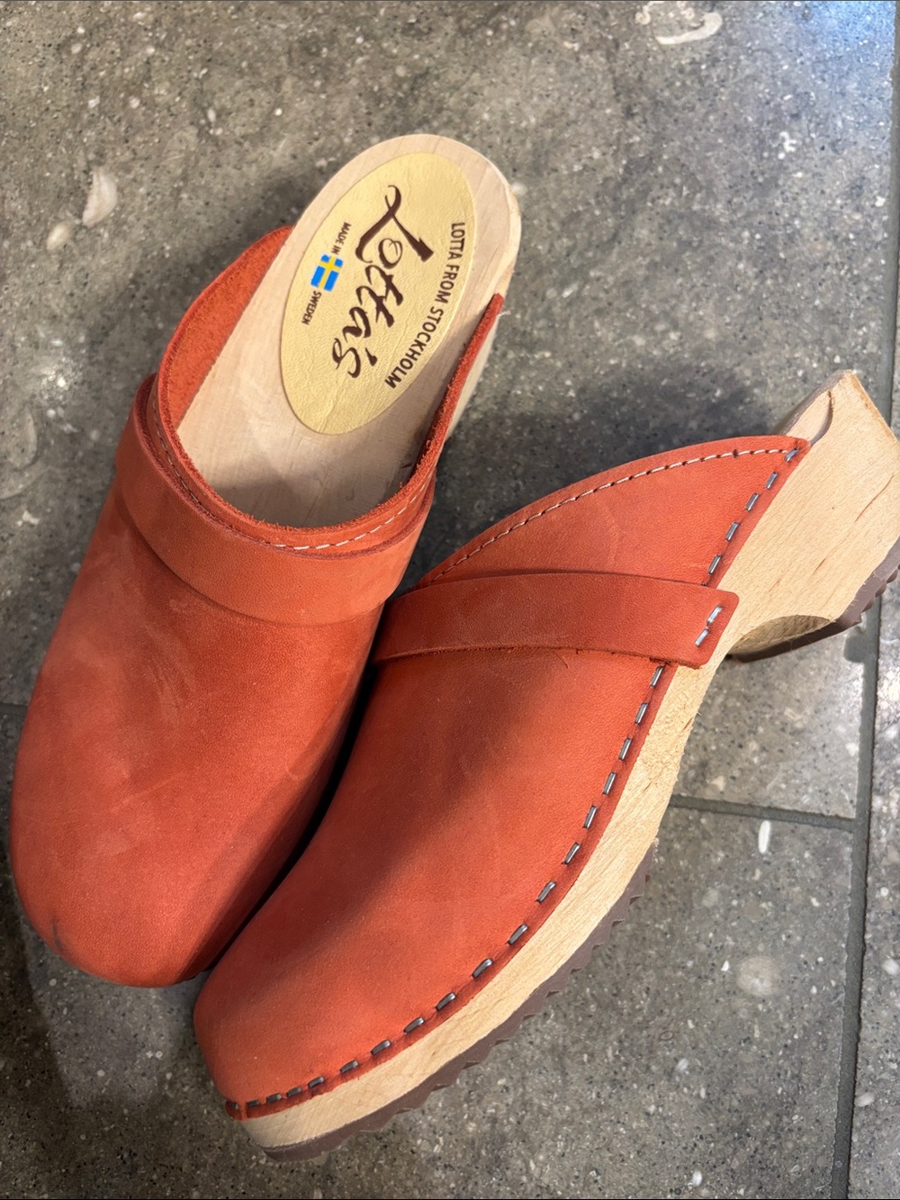 Lotta from Stockholm orange leather clogs, 38
